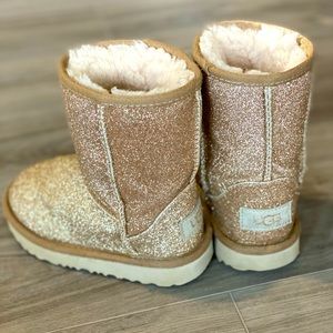 Toddler girl gold sparkle Ugg boots size 8